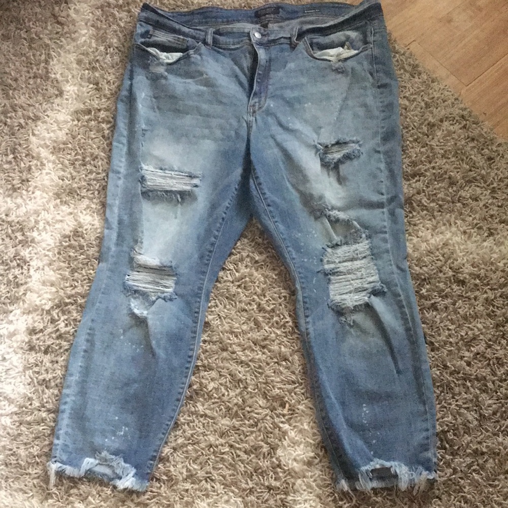 Judy Blue Capri Boyfriend Jeans